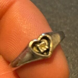 Twilight inspired Vintage Sterling Silver Heart Ring w no stone